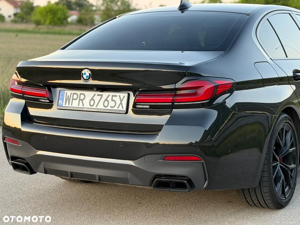 BMW Seria 5 M550i xDrive - 7