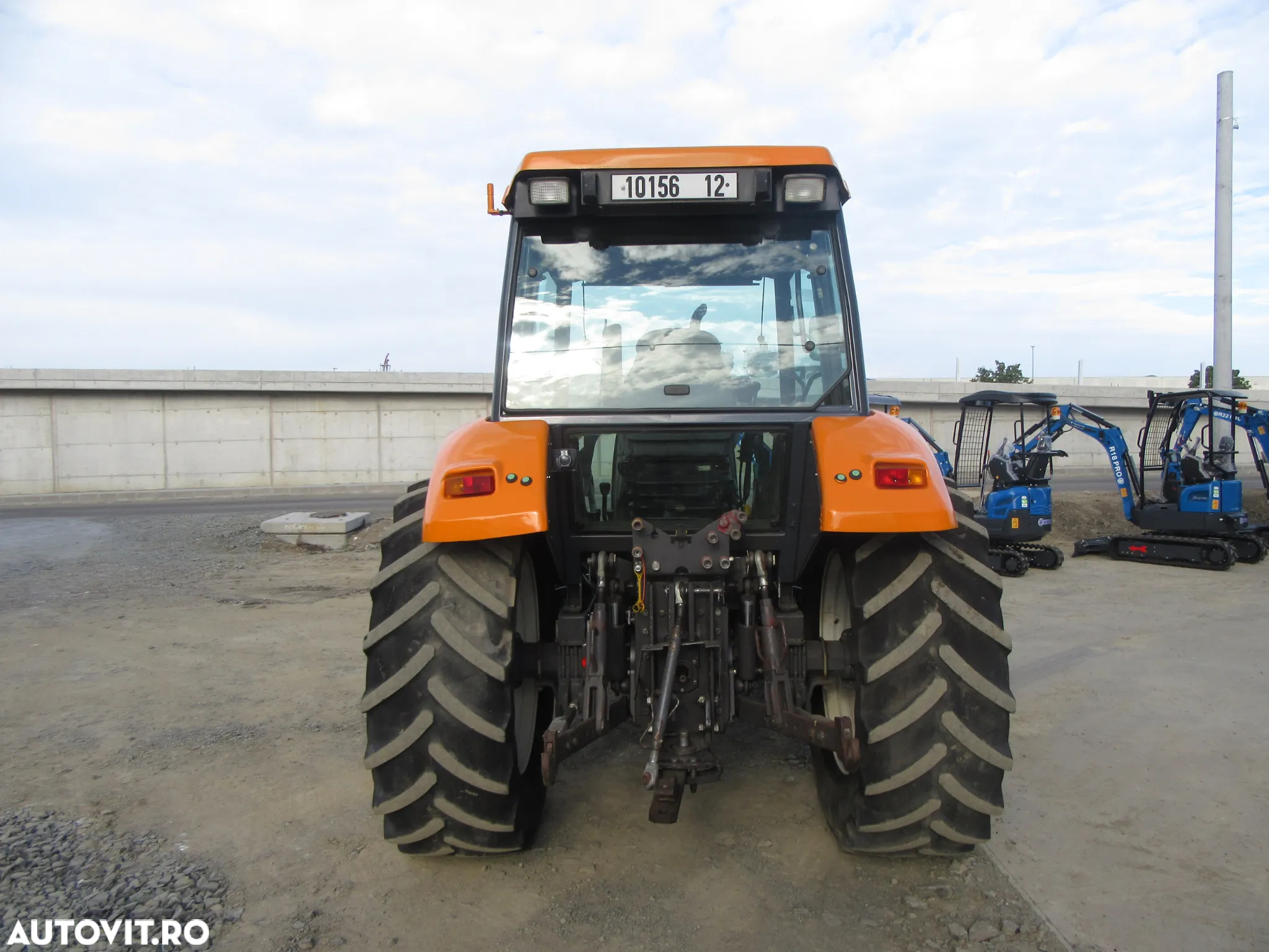 Renault CERGOS 350 - 6