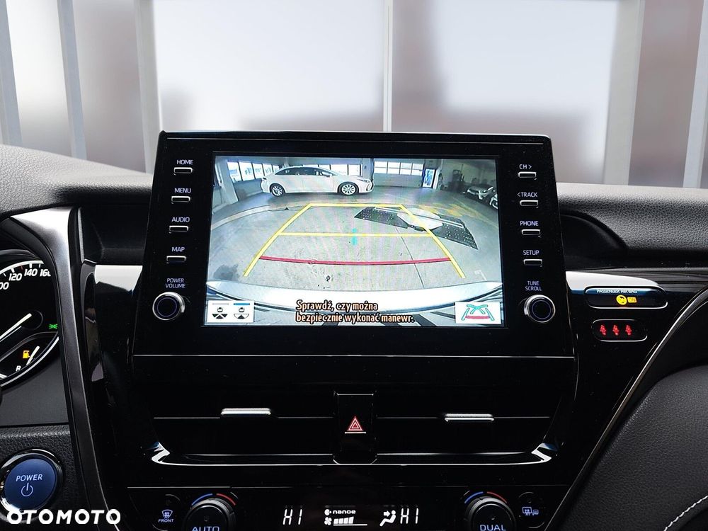 Toyota Camry 2.5 Hybrid Prestige CVT - 18