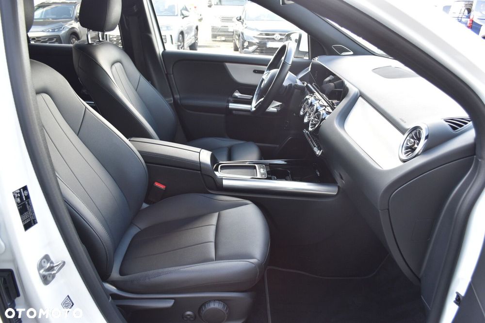 Mercedes-Benz GLA 220 d 4-Matic 8G-DCT - 39