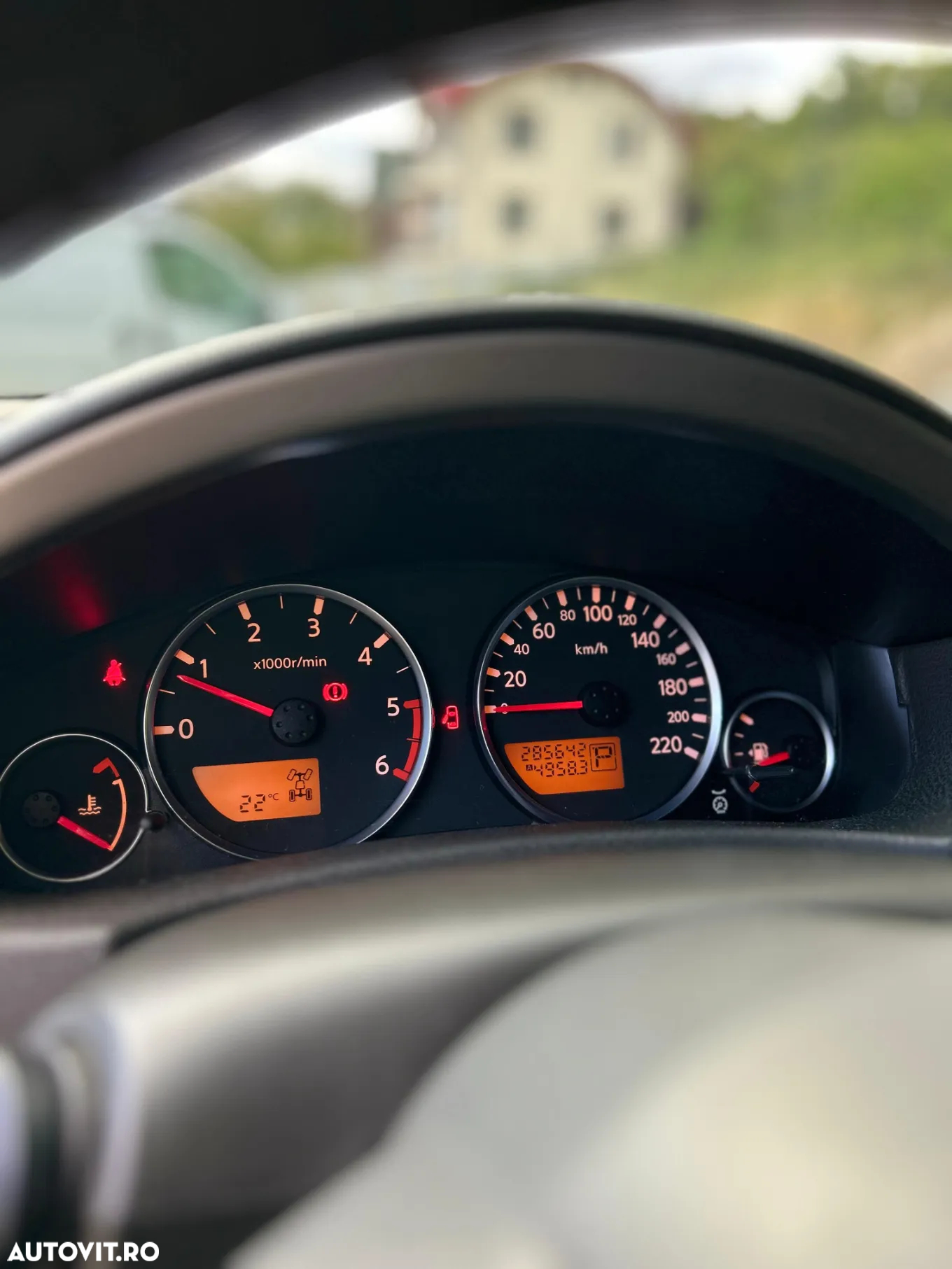 Nissan Pathfinder - 8
