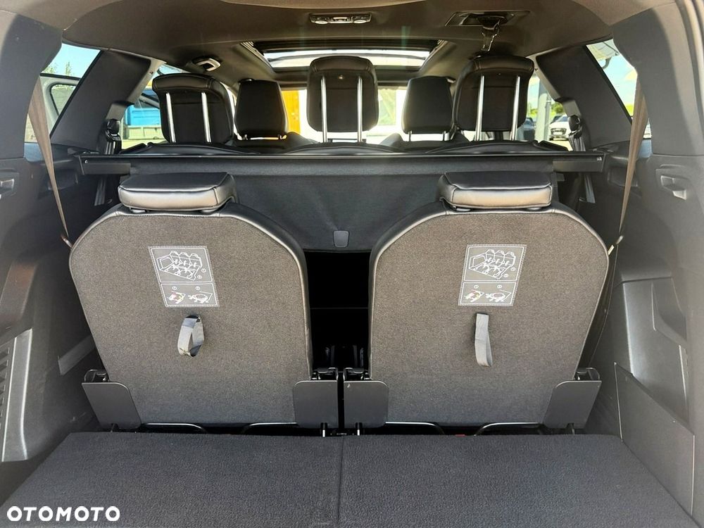 Peugeot 5008 - 12