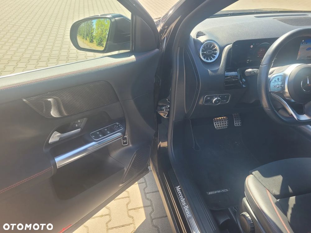 Mercedes-Benz GLA 200 d 8G-DCT AMG Line - 7