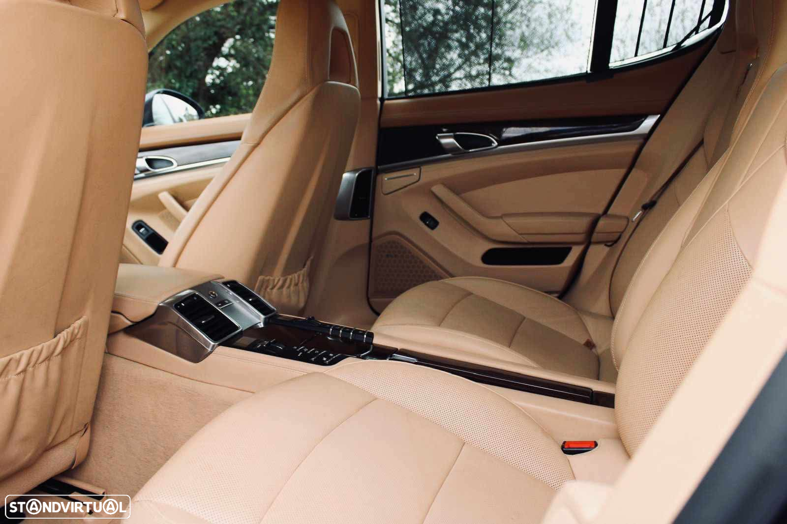 Porsche Panamera 4S PDK - 9