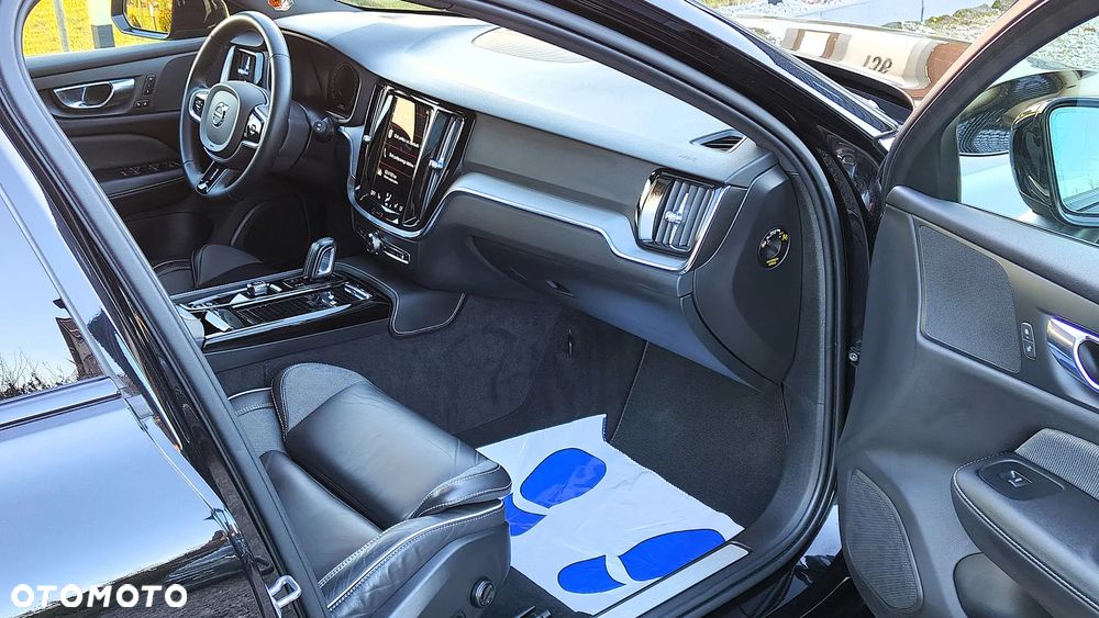 Volvo V60 T6 AWD Recharge Geartronic RDesign - 10