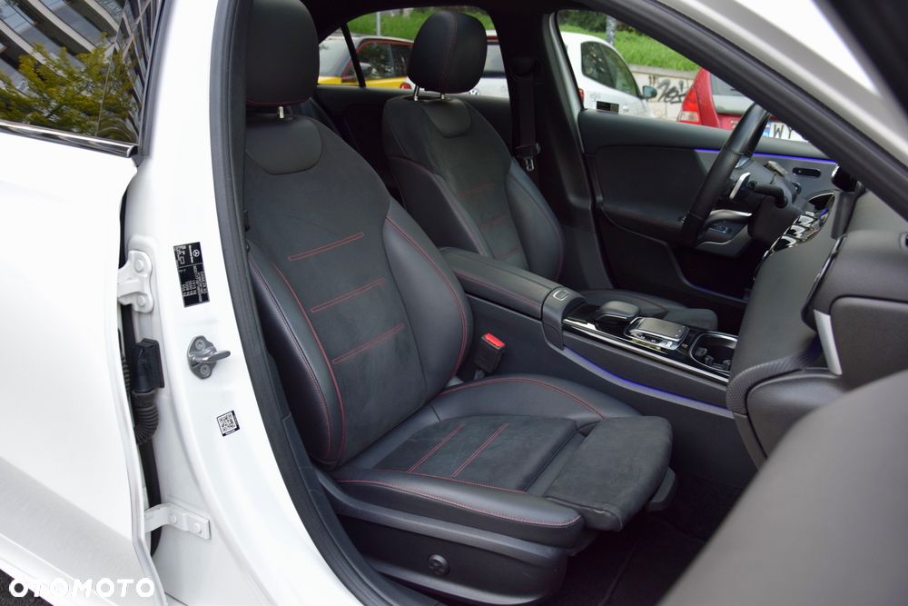 Mercedes-Benz Klasa A 200 7G-DCT - 19