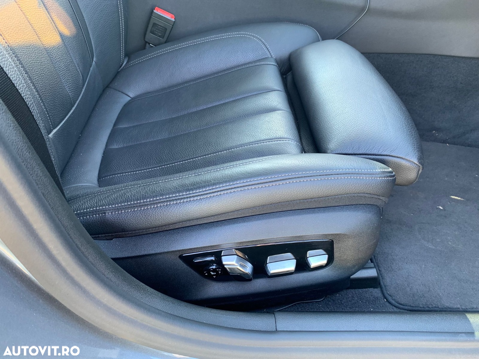 BMW Seria 5 520d - 12