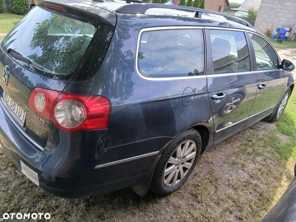 Volkswagen Passat 2.0 TDI DPF Comfortline DSG - 4