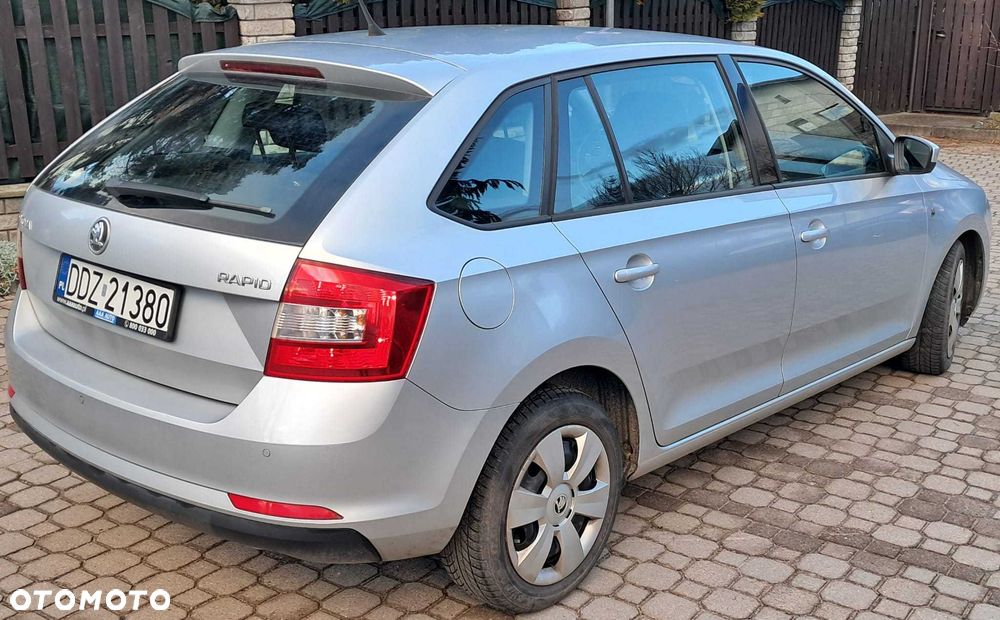 Skoda RAPID - 7