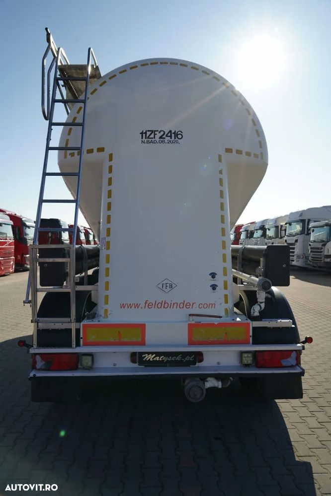 Feldbinder / REMORCA CIMENT / 3 COMPARTIMENTE / 37.000 L / SILOC / PENTRU MATERIALE VRAC / AXĂ RIDICATĂ / SAF / JANTE DIN ALIAJ - 12