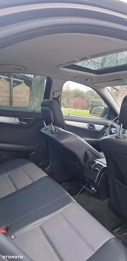 Mercedes-Benz Klasa C 220 CDI Avantgarde - 8