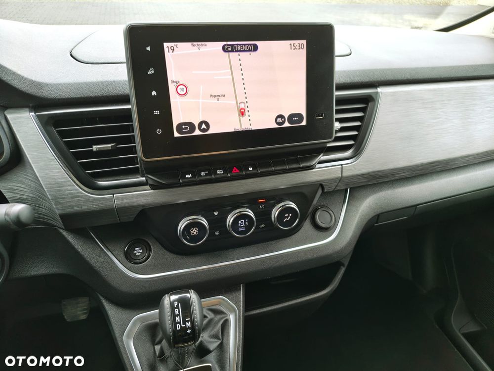Renault Trafic - 22