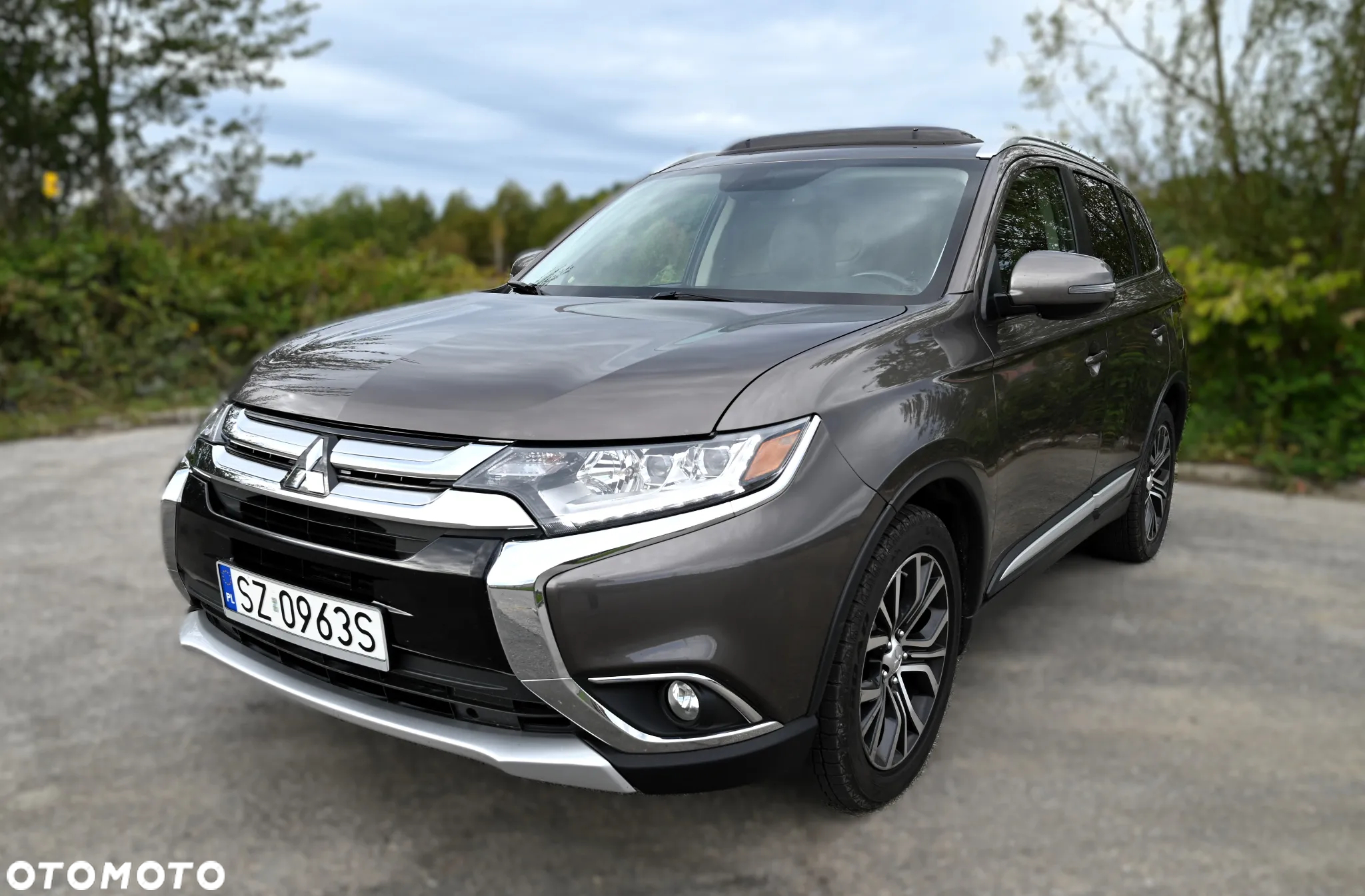 Mitsubishi Outlander - 8