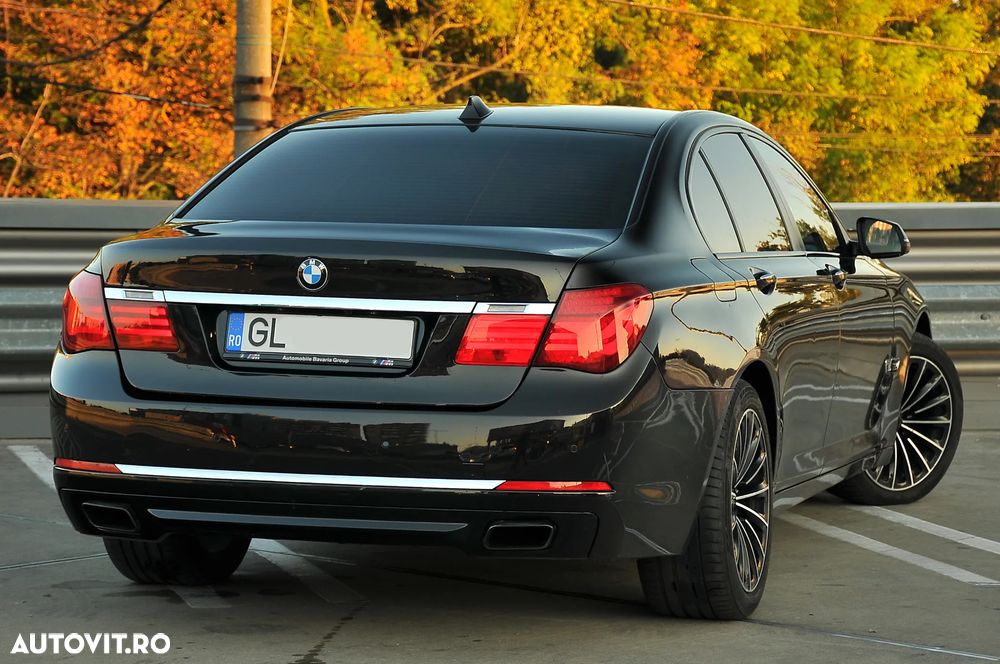 BMW Seria 7 740d xDrive - 11