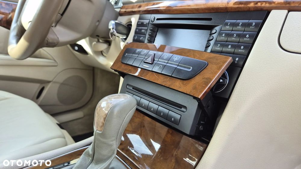 Mercedes-Benz Klasa E - 24