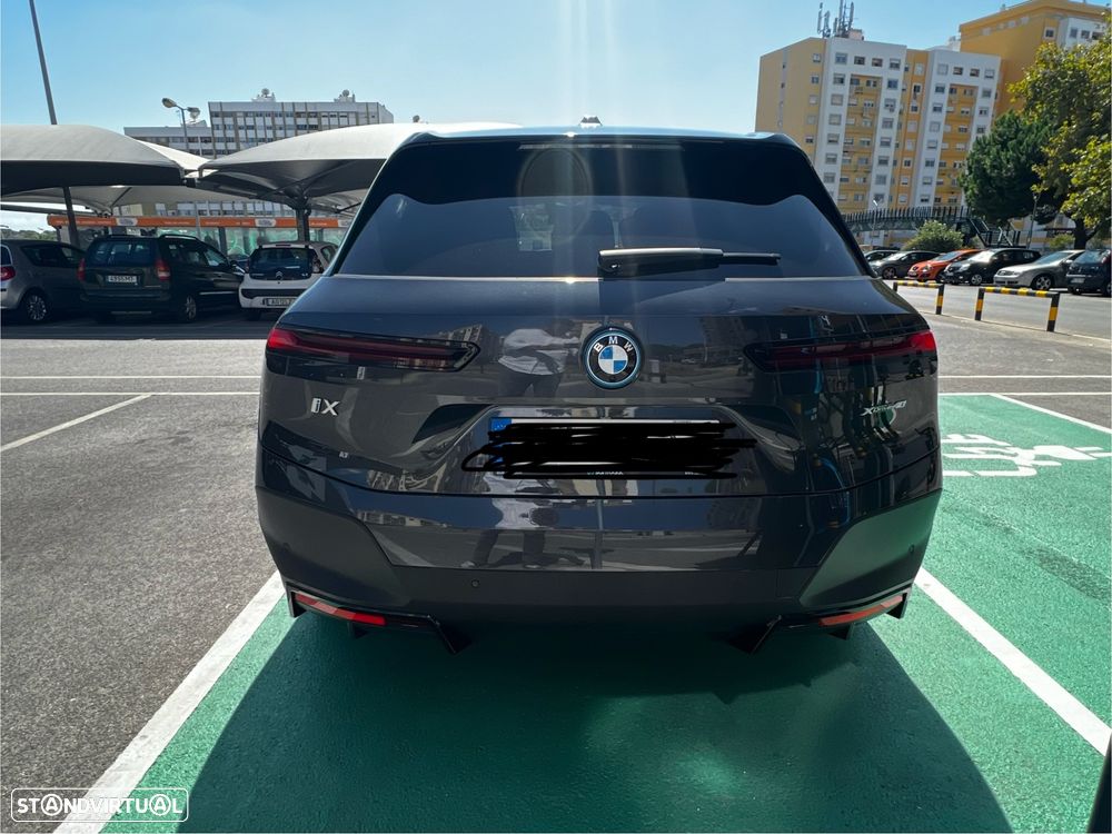 BMW iX xDrive 40 - 6