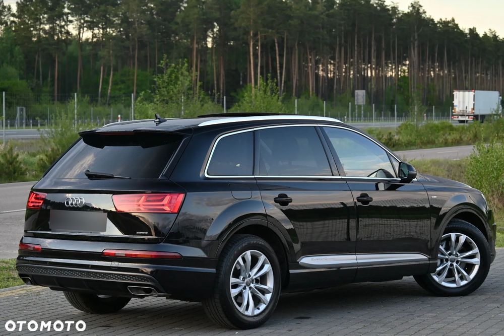 Audi Q7 - 12