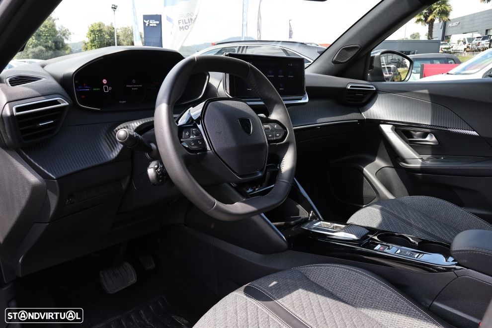 Peugeot e-2008 54 kWh Allure - 15