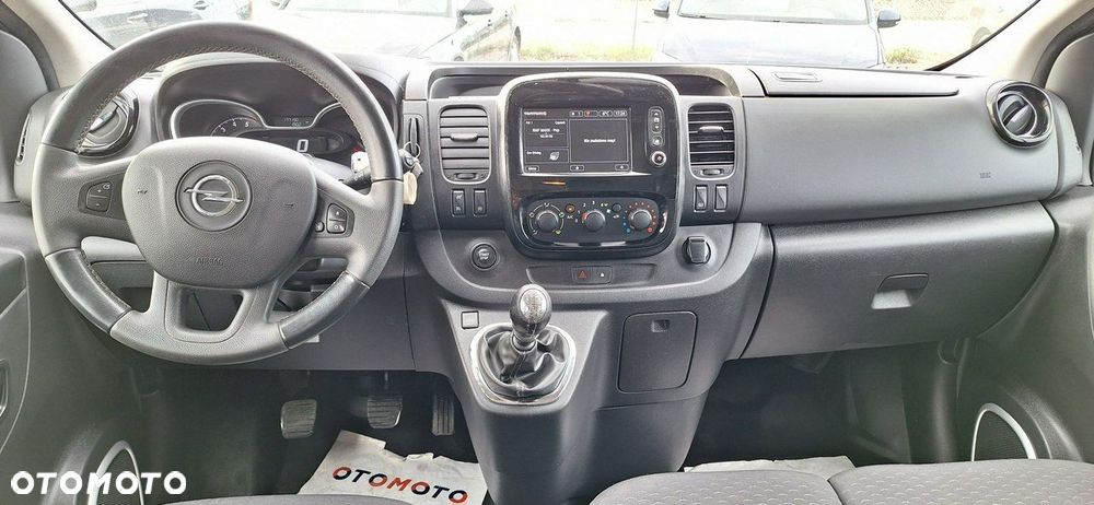 Opel Vivaro - 16