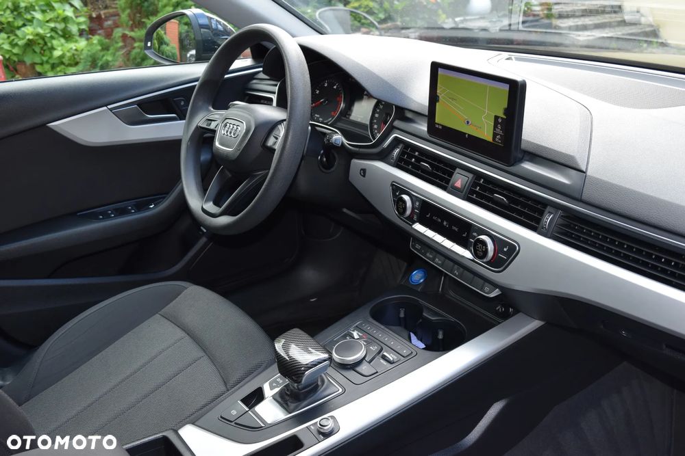 Audi A4 Avant 2.0 TDI S tronic - 14