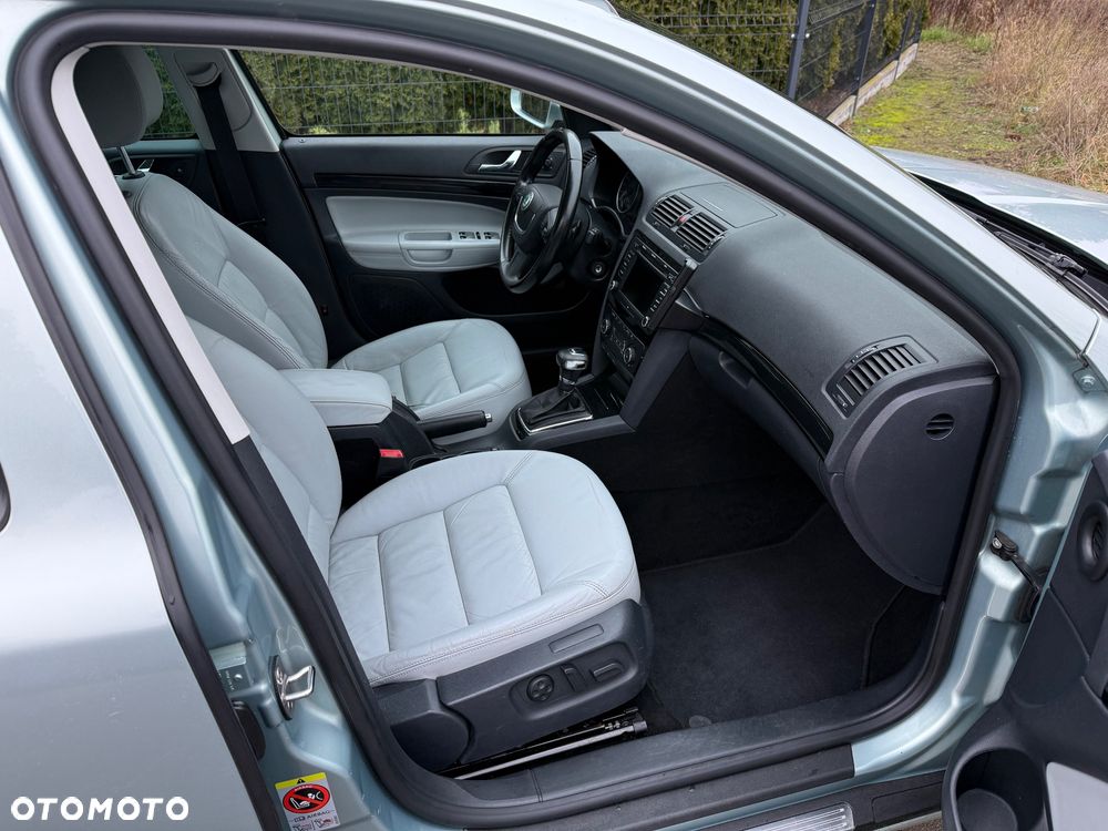 Skoda Octavia 2.0 TDI DPF L&K DSG - 19