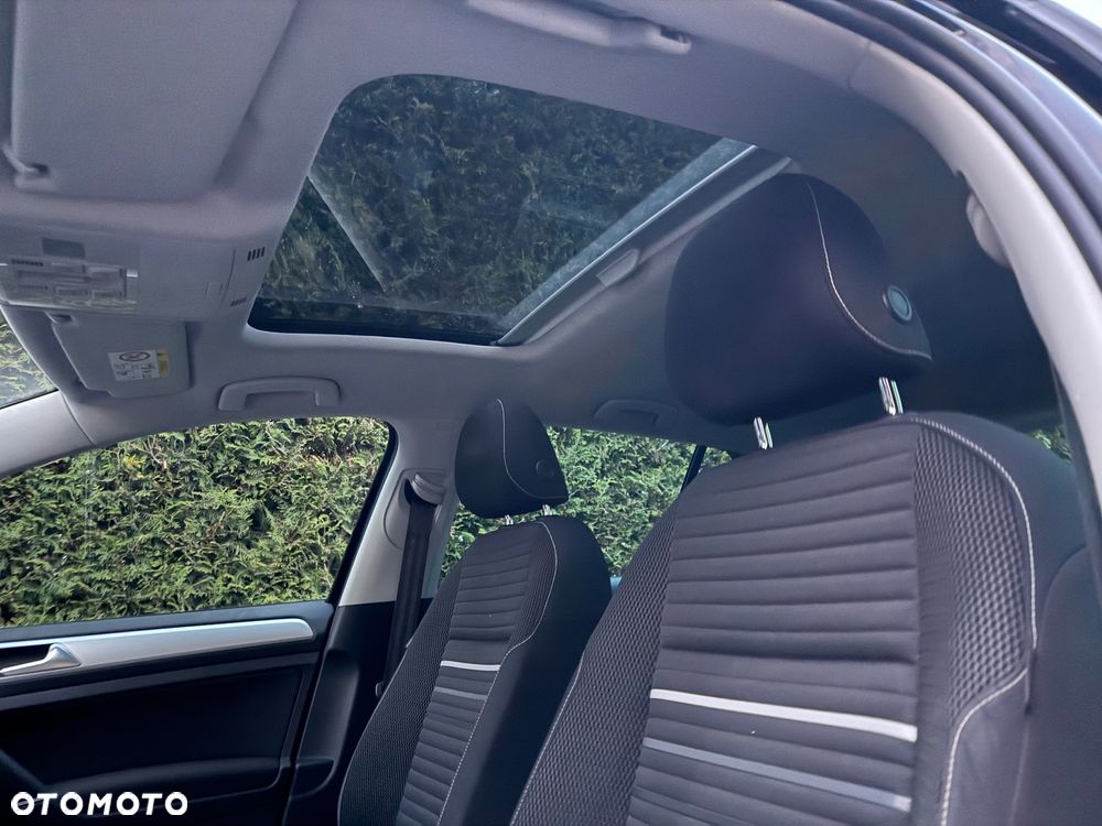 Volkswagen Golf 1.2 TSI BlueMotion Technology Cup - 16