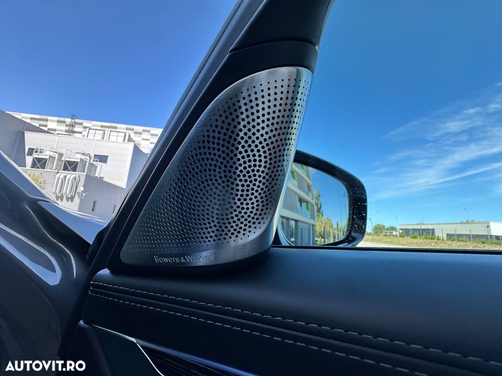 BMW Seria 7 745e - 35
