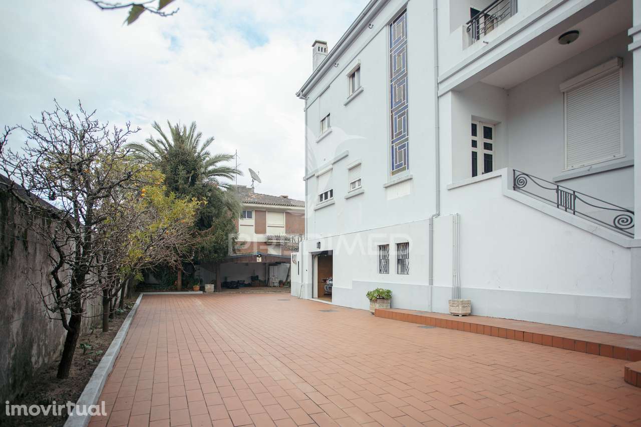 Vivenda de 3 pisos com garagem - Grande imagem: 4/33