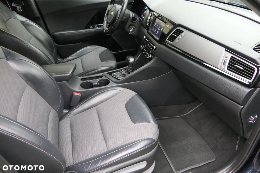Kia Niro 1.6 GDI HEV 2WD OPF Edition 7 - 20
