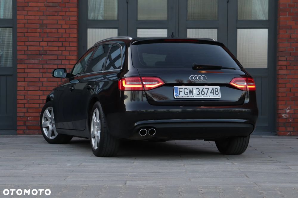 Audi A4 Avant 2.0 TDI ultra DPF Attraction - 14