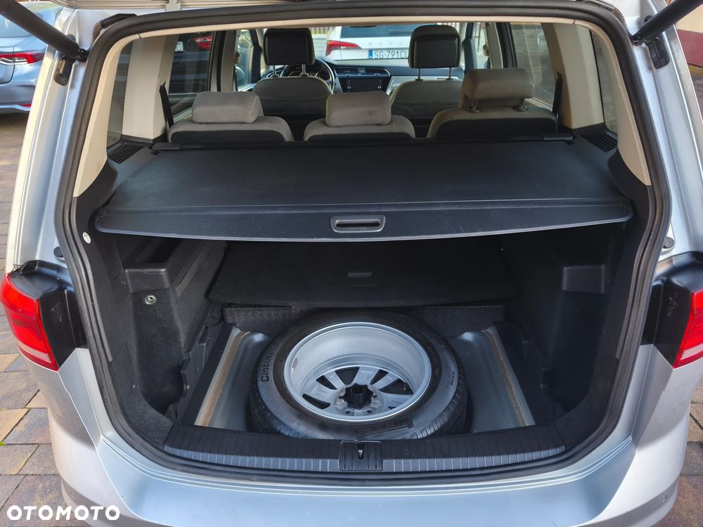 Volkswagen Touran 1.5 TSI EVO Trendline - 8