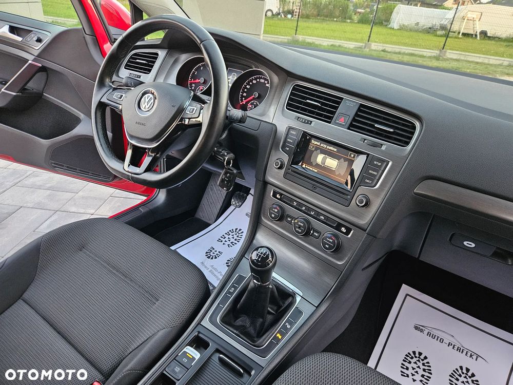 Volkswagen Golf 1.2 TSI BMT Trendline Perfectline - 21