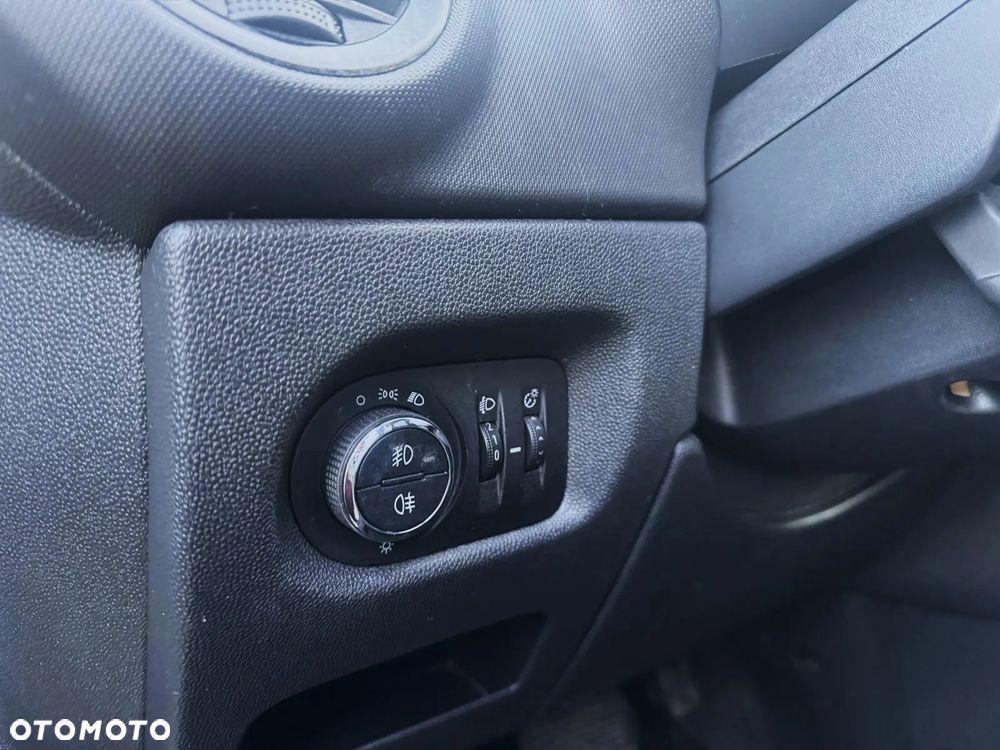 Opel Corsa 1.2 16V 111 EasyTronic - 10