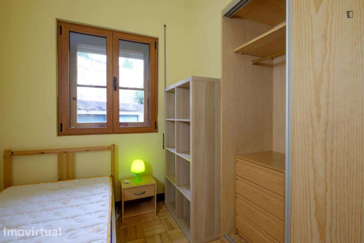 Quarto - localizado em Cidral Coimbra - Grande imagem: 3/27