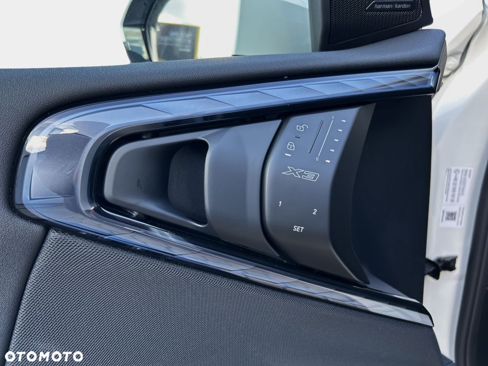 BMW X3 xDrive20d mHEV - 19