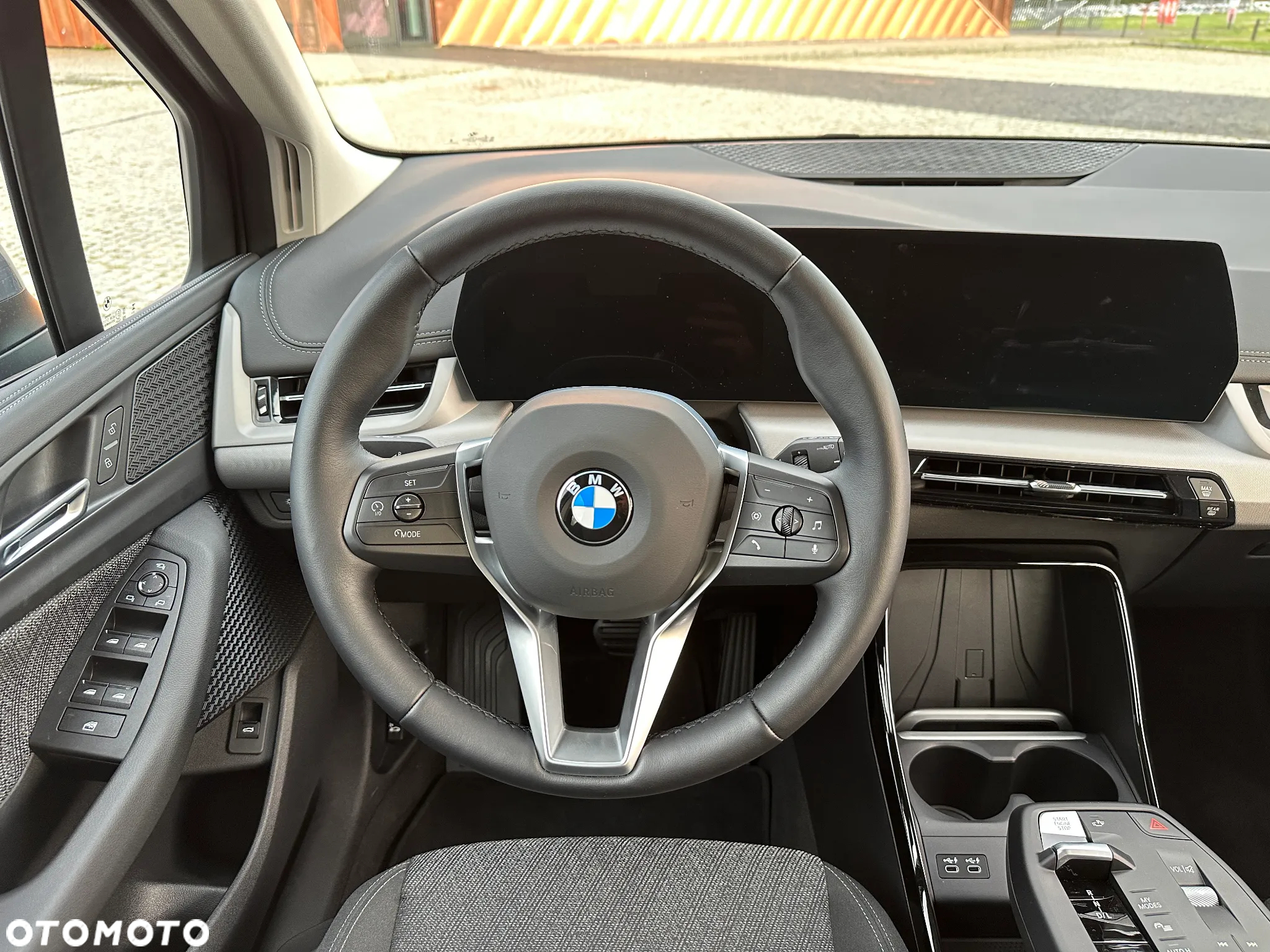 BMW Seria 2 220i Active Tourer - 13