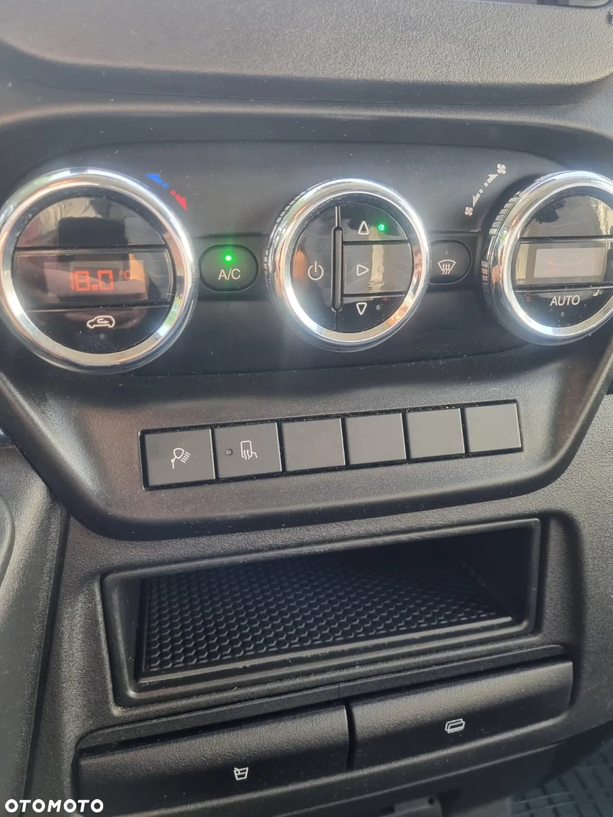 Iveco DAILY 35S15 - 12