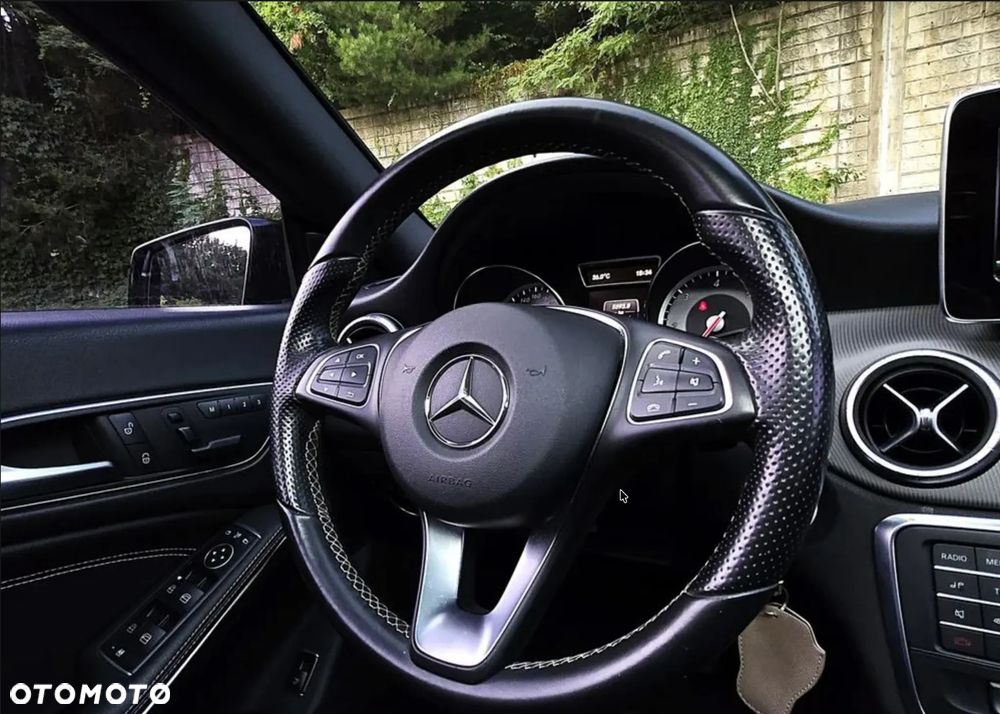 Mercedes-Benz CLA 200 CDI 7G-DCT - 12