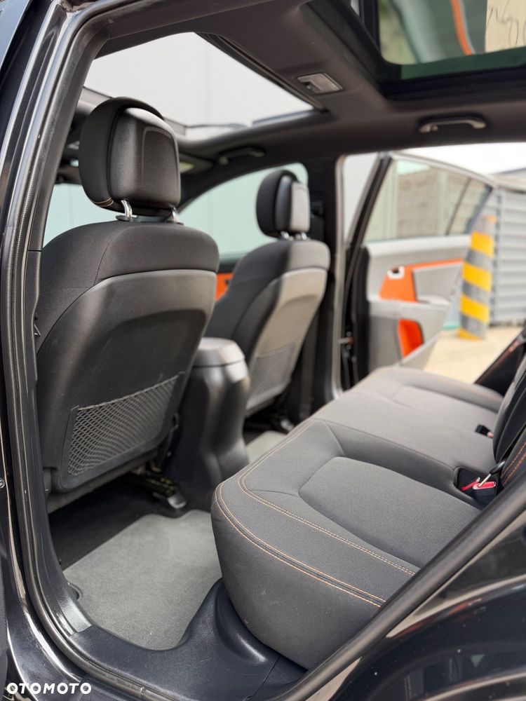 Kia Sportage 2.0 CRDI XL - 33