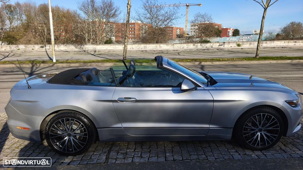 Ford Mustang 2.3i EcoBoost Aut. - 36