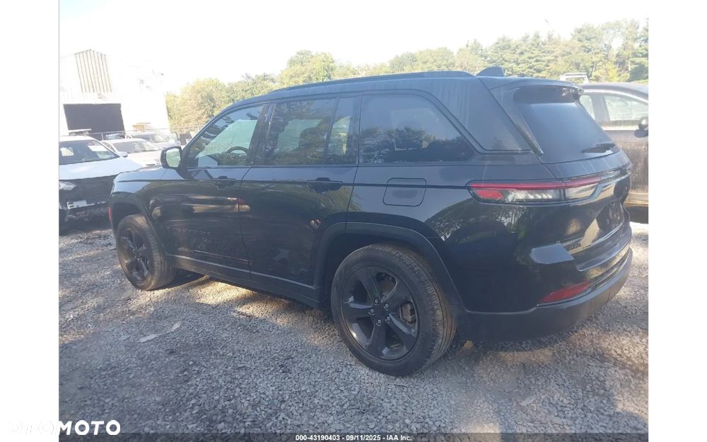 Jeep Grand Cherokee - 10