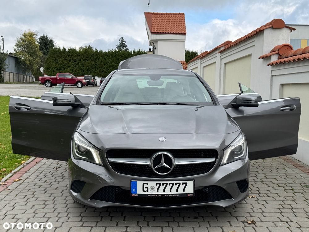 Mercedes-Benz CLA - 25