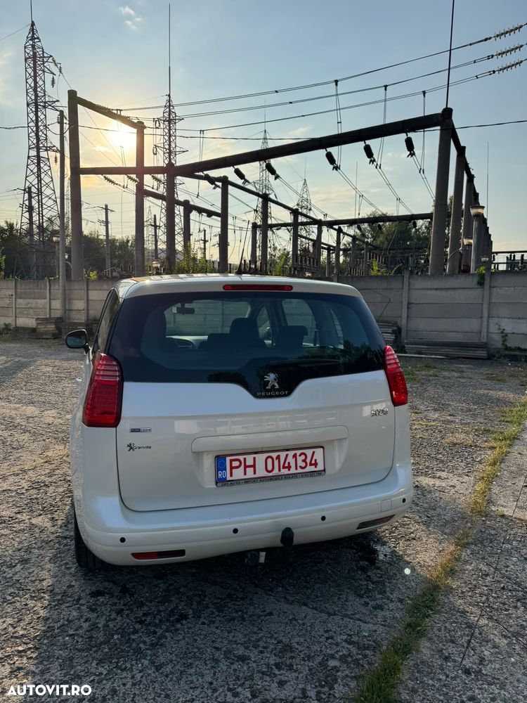 Peugeot 5008 PureTech 130 Style - 4