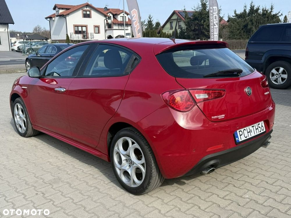 Alfa Romeo Giulietta 2.0 JTDM - 9