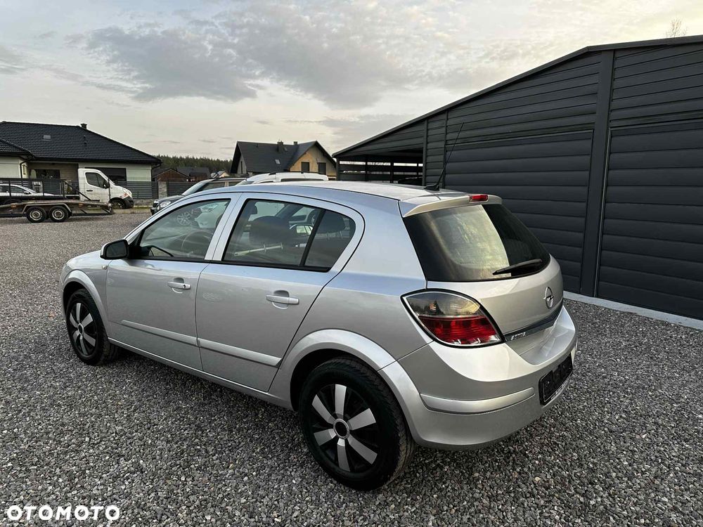 Opel Astra 1.6 NAVI - 12