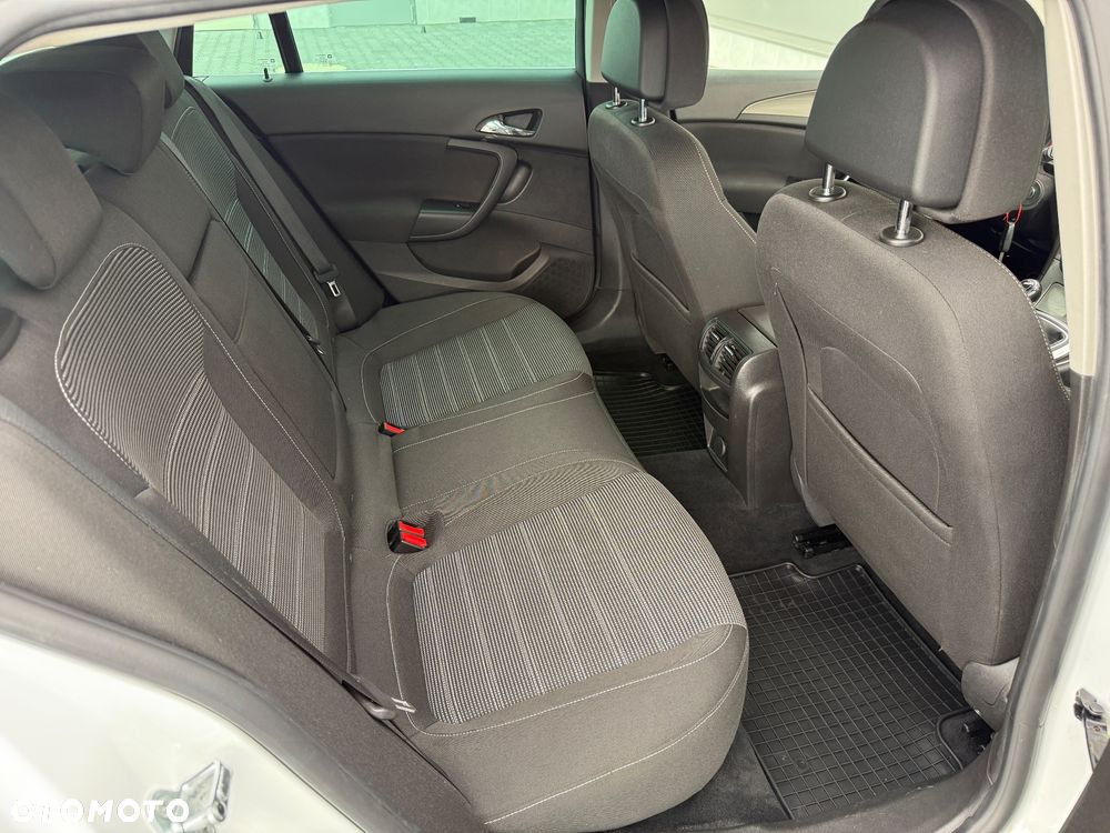 Opel Insignia 2.0 CDTI Sports Tourer Design Edition - 26