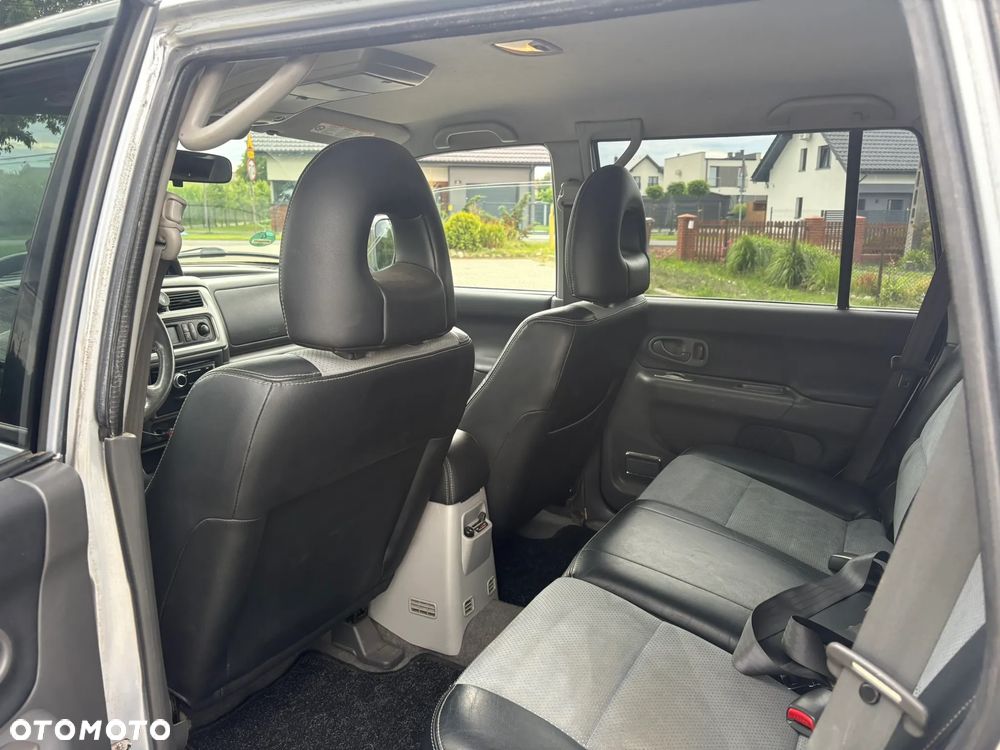 Mitsubishi Pajero Sport 2.5 TD+ Intense - 11
