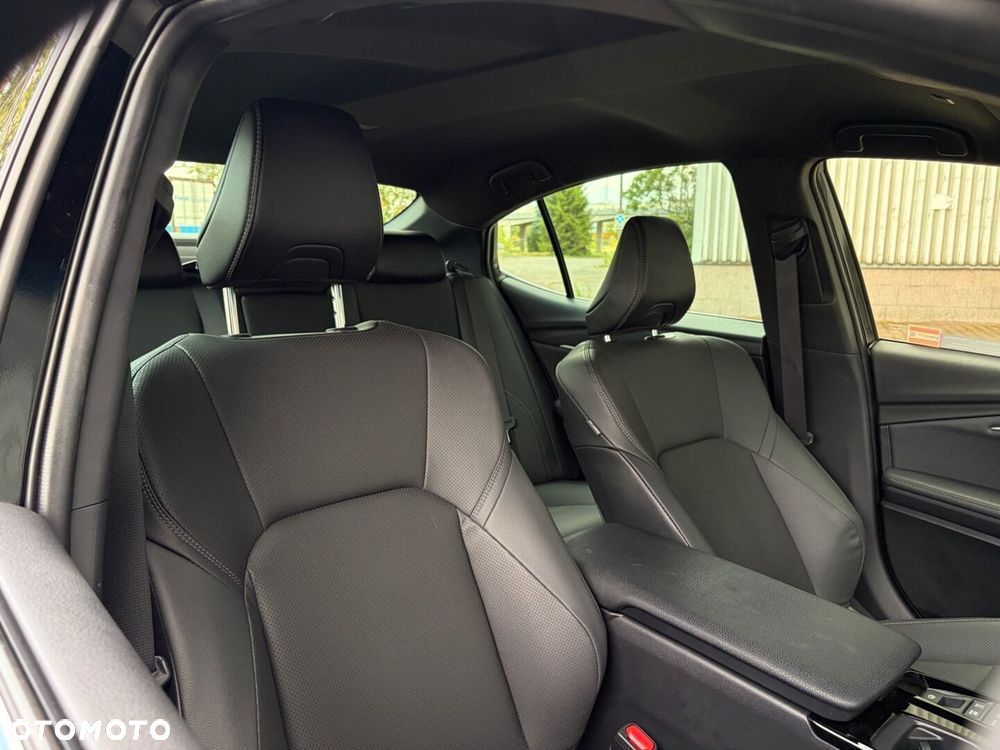Toyota Camry - 20