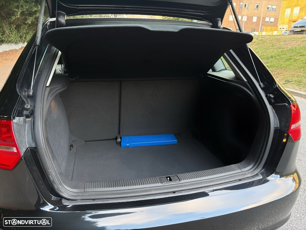 Audi A3 Sportback 1.6 TDI Attraction Business Line - 26