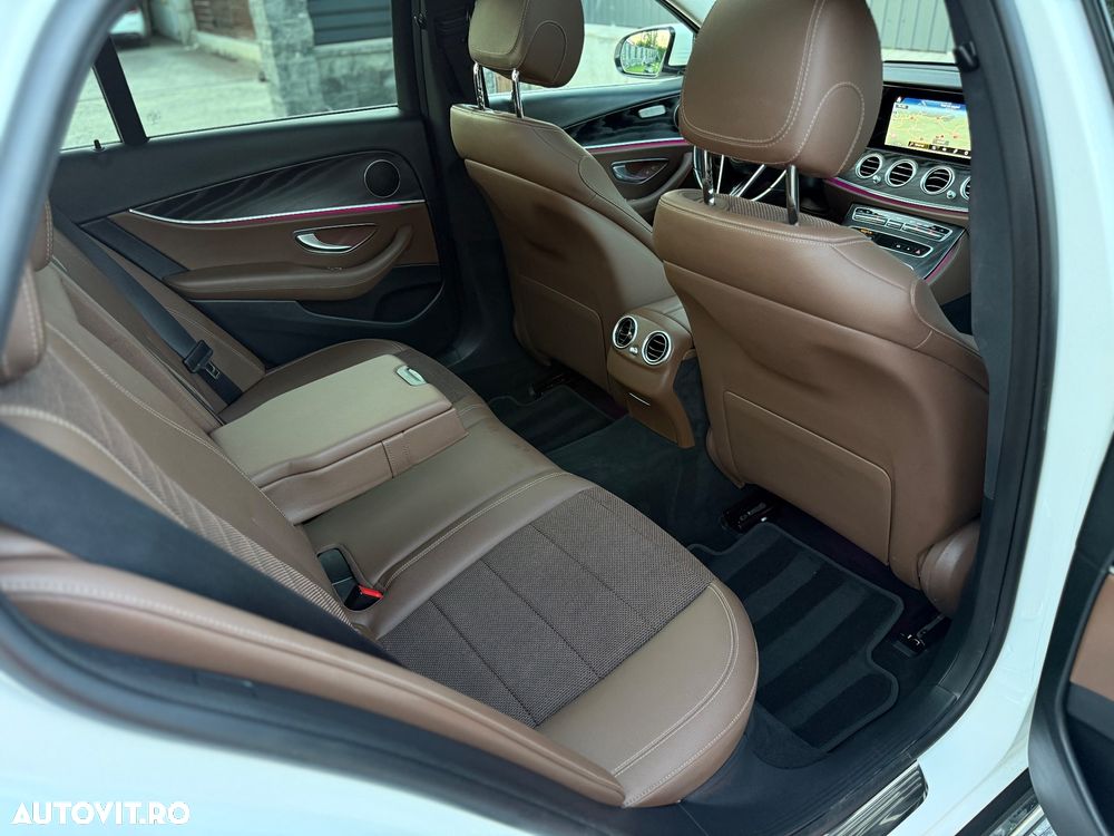 Mercedes-Benz E 220 d 4Matic T All-Terrain 9G-TRONIC Exclusive - 40